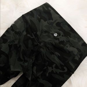 Lulu Lemon Camouflage Leggings size 4